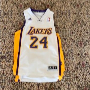 Kobe Bryant kids jersey medium